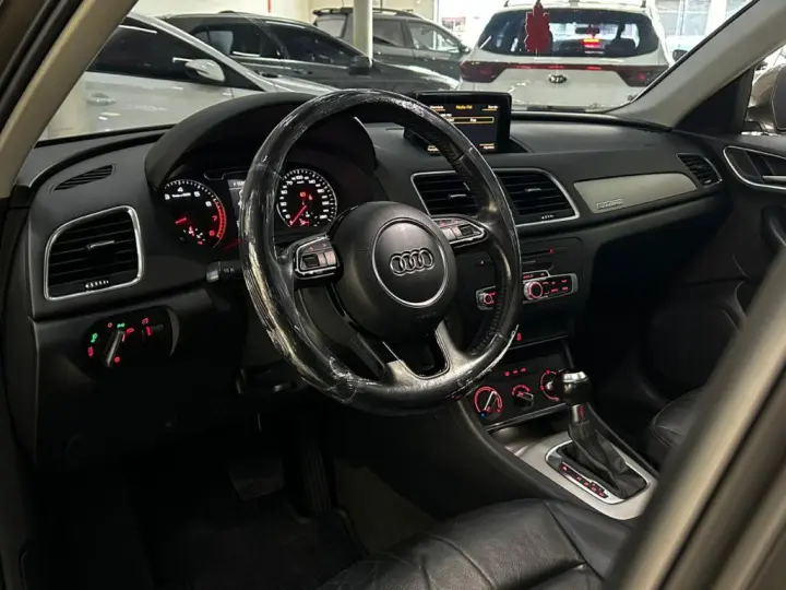 Q3 2.0 TFSI Quat. 170/180cv S-tronic 5p