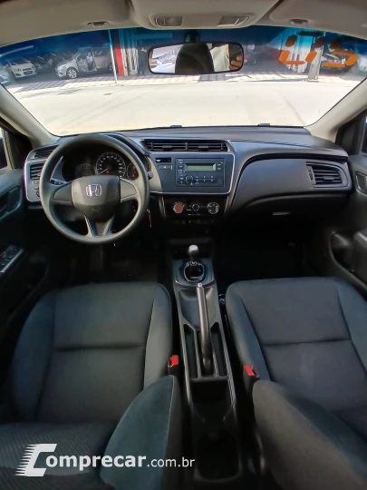 CITY 1.5 DX Sedan 16V