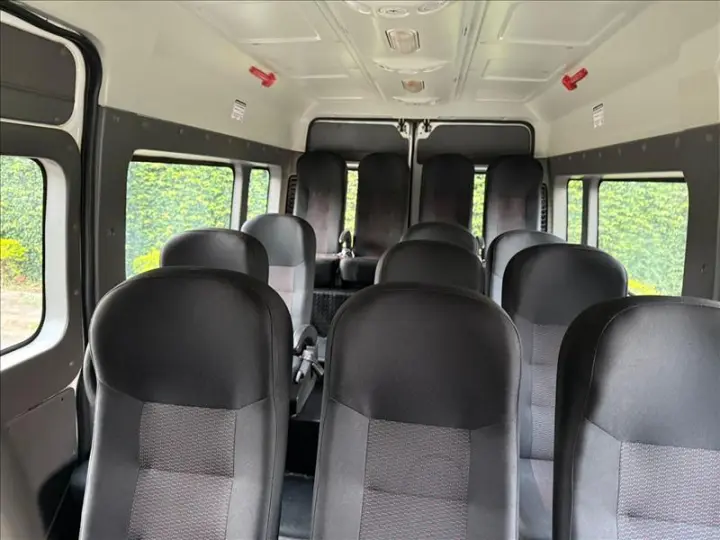BOXER 2.0 Bluehdi Business L3h2 13M Minibus