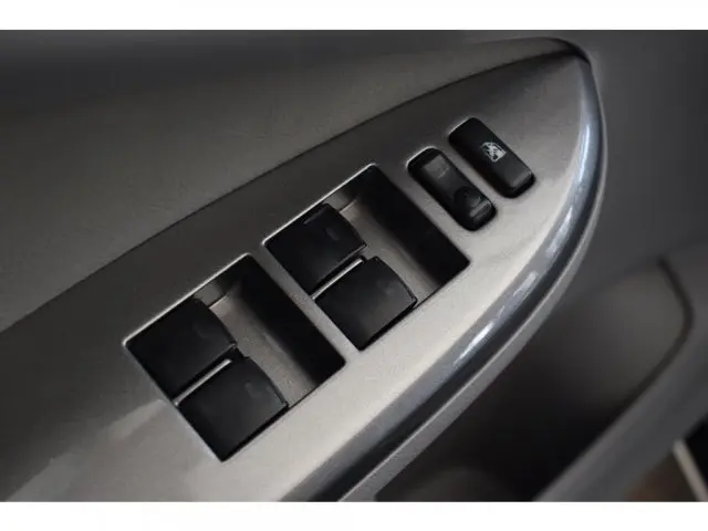 COROLLA - 1.8 GLI 16V 4P AUTOMÁTICO