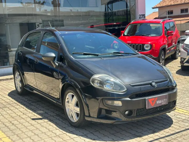 PUNTO - 1.8 BLACKMOTION 16V 4P AUTOMATIZADO