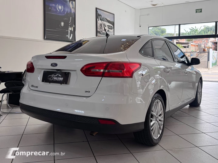 FOCUS 2.0 SE Plus Sedan 16V