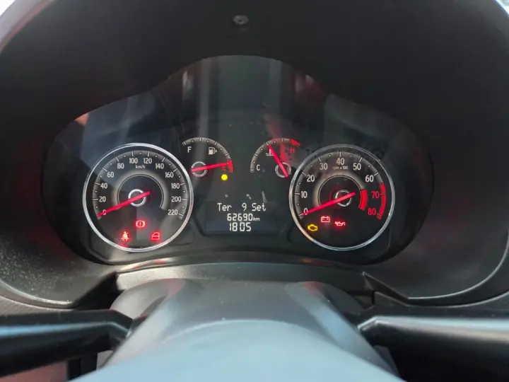 Grand Siena ATTRACTIVE 1.0 Flex 8V 4p