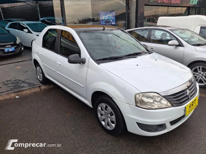 LOGAN 1.0 12V SCE Expression