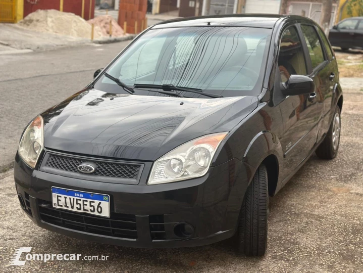 FIESTA 1.6 MPI Class Hatch 8V