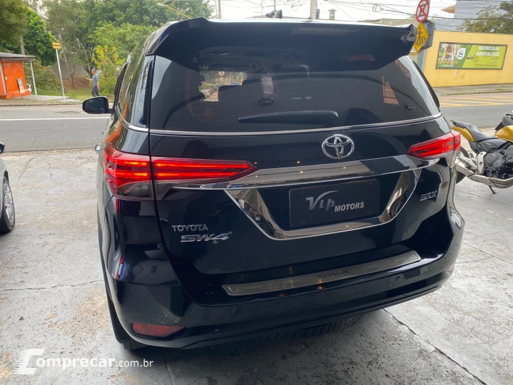 HILUX SW4 2.8 D-4d Turbo SRX Platinum 7L 4X4