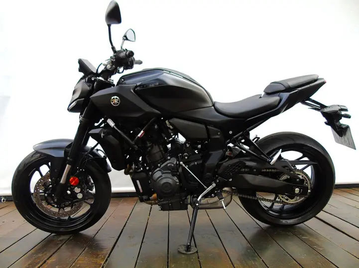 YAMAHA MT-07 CONNECTED ABS
