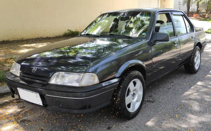 MONZA 2.0 EFI GLS 8V