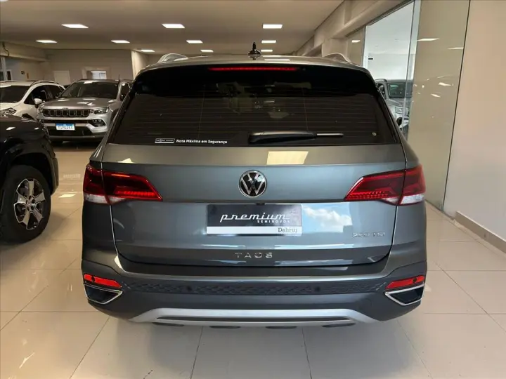 TAOS 1.4 250 TSI TOTAL FLEX HIGHLINE AUTOMÁTICO
