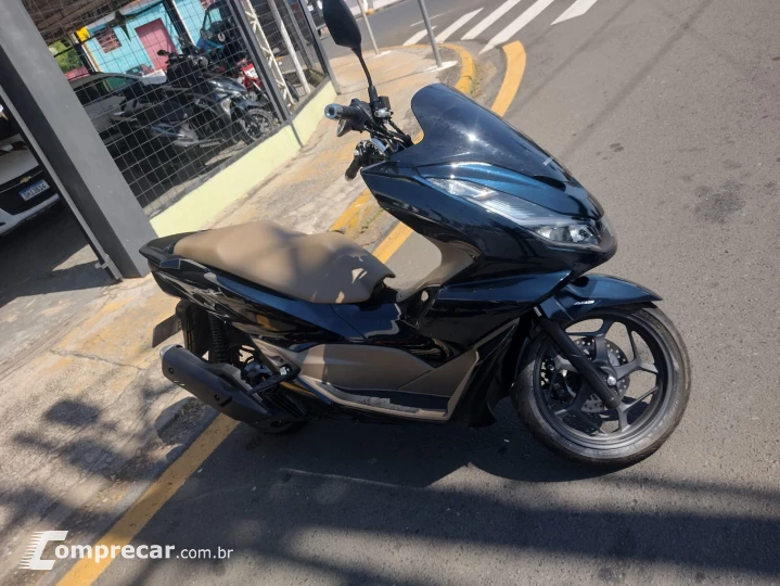 PCX 160 DLX ABS