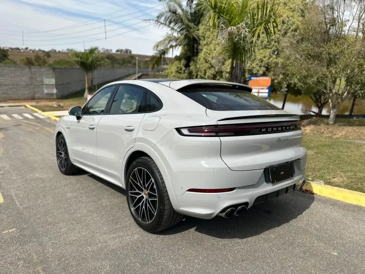 CAYENNE 3.0 V6 E-HYBRID COUPÉ AWD TIPTRONIC S