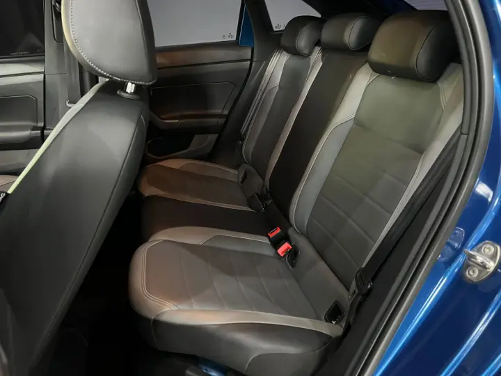 Nivus Highline 1.0 Turbo (Flex) (Aut)