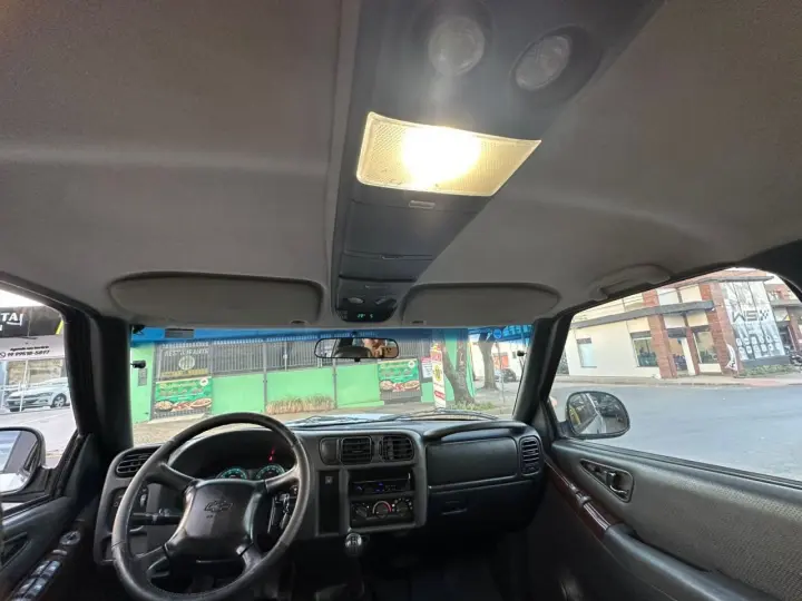 S10 P-Up Executive 2.4 MPFI F.Power CD