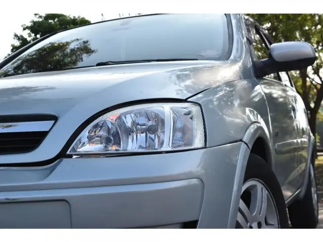 CORSA SEDAN - 1.0 MPFI JOY SEDAN 8V 4P MANUAL