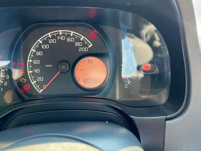 SIENA - 1.0 MPI EL 8V 4P MANUAL