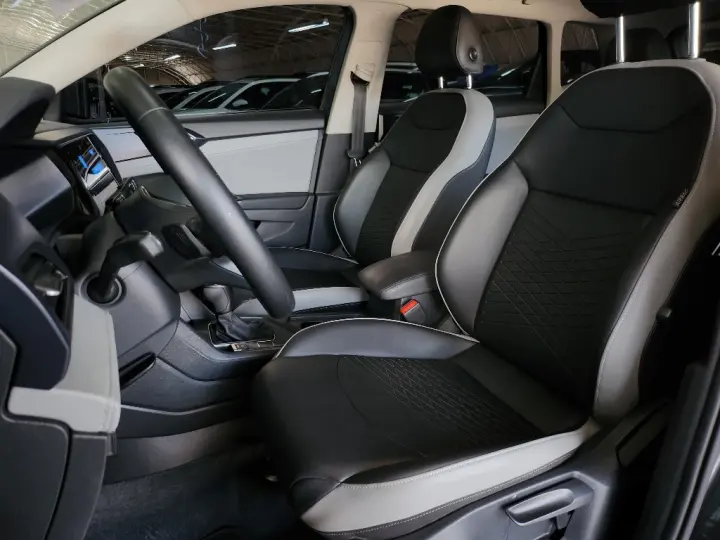 TAOS 1.4 250 TSI TOTAL FLEX COMFORTLINE AUTOMÁTICO