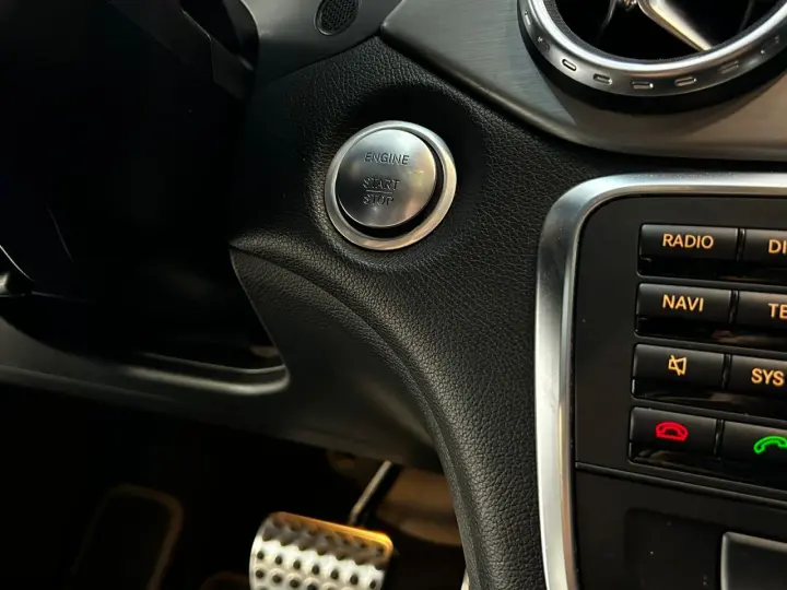 GLA-250 Sport  2.0 16V 211cv Aut.