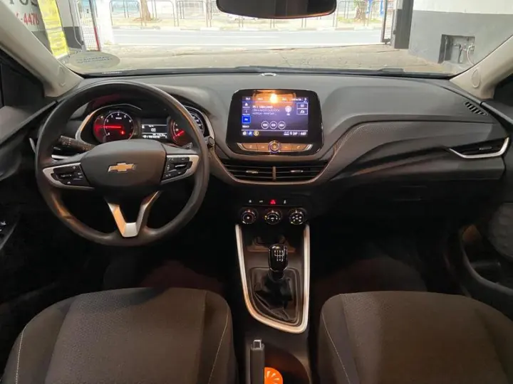 ONIX SEDAN PLUS LT 1.0 12V MANUAL