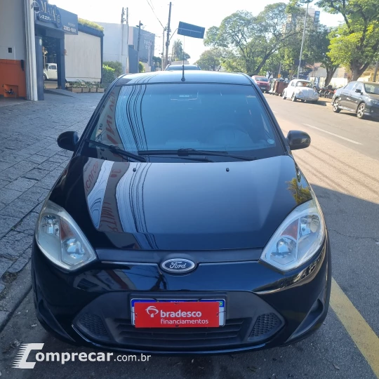 FIESTA 1.6 MPI Class Hatch 8V