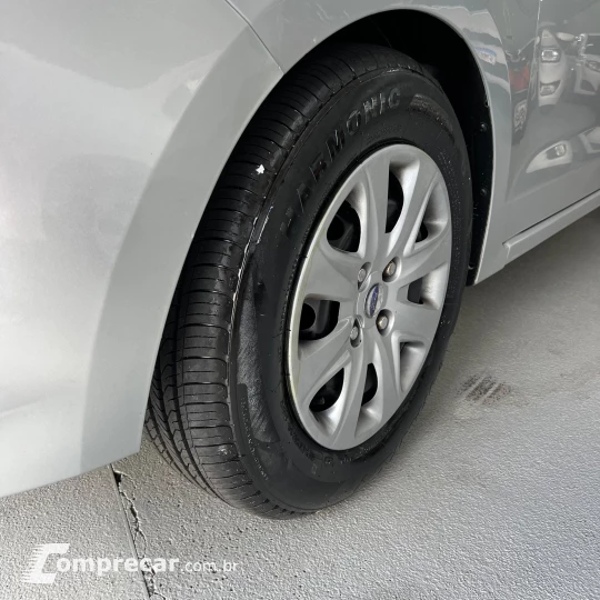 Ka 1.5 Sedan SE 12V Flex 4p Mec.