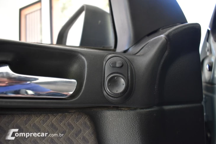 ASTRA 2.0 MPFI CD Sedan 8V