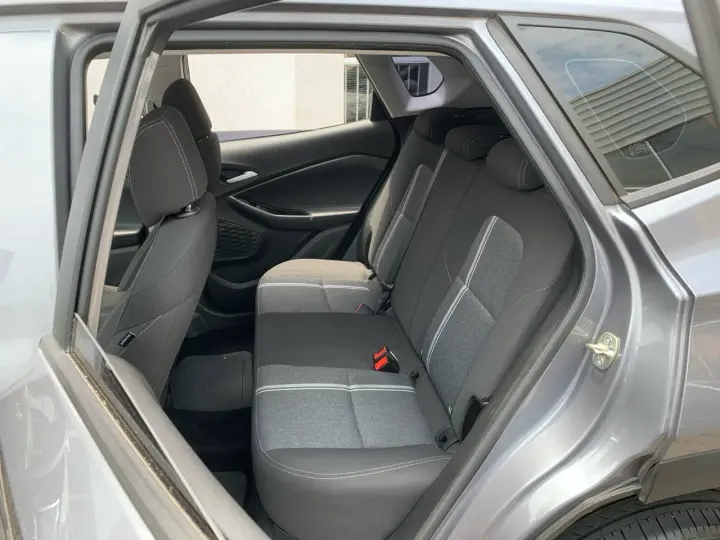 TRACKER LT 1.0 Turbo 12V Flex Aut.