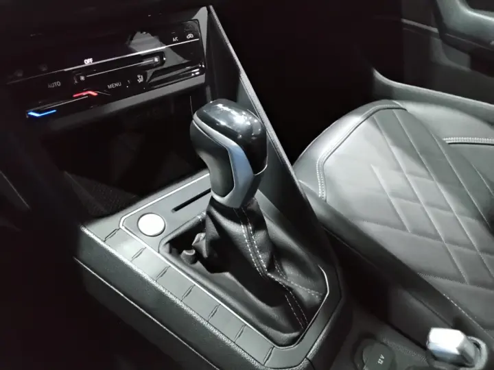 VIRTUS 1.4 250 TSI EXCLUSIVE AUTOMÁTICO