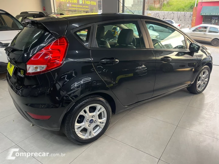 FIESTA 1.6 Titanium Hatch 16V