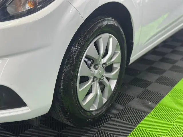 ONIX - 1.4 MPFI LT 8V 4P MANUAL