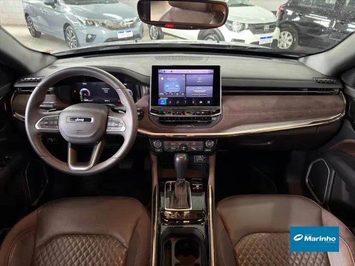 COMMANDER 1.3 T270 TURBO FLEX OVERLAND AT6