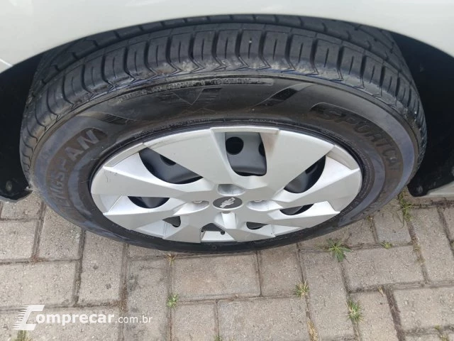 ONIX - 1.4 MPFI LT 8V 4P MANUAL