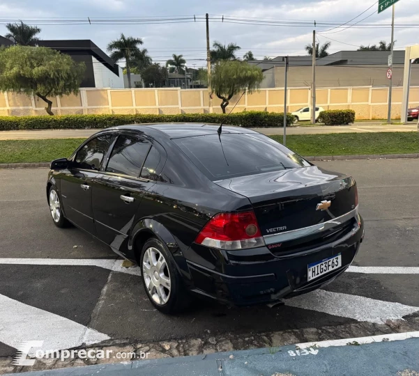 VECTRA 2.0 MPFI Expression 8V