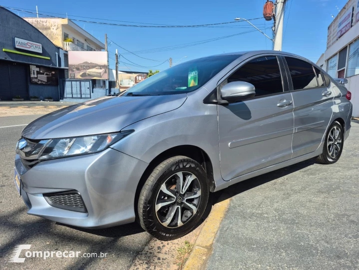 CITY 1.5 DX Sedan 16V