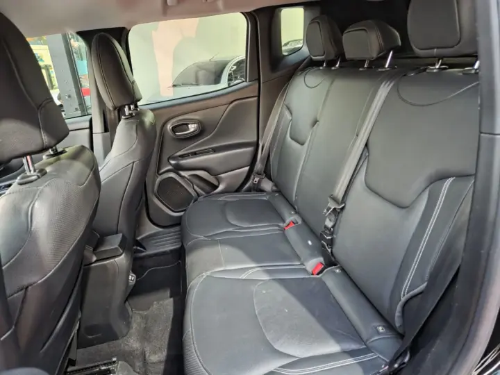 Renegade Longitude 1.8 4x2 Flex 16V Aut.