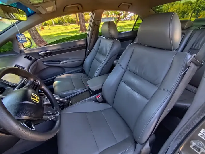 CIVIC 1.8 LXS 16V GASOLINA 4P AUTOMÁTICO