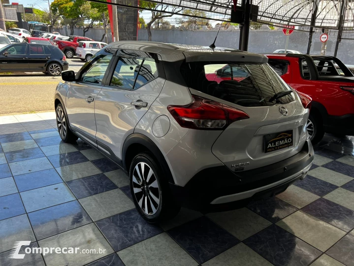 KICKS 1.6 16V SV Limited