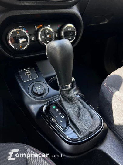 TORO 1.8 16V EVO Freedom AT6