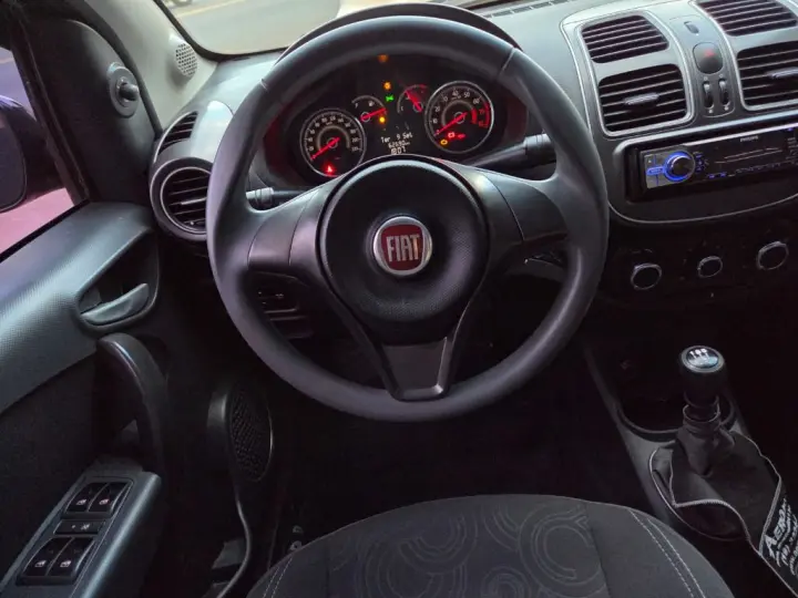 Grand Siena ATTRACTIVE 1.0 Flex 8V 4p