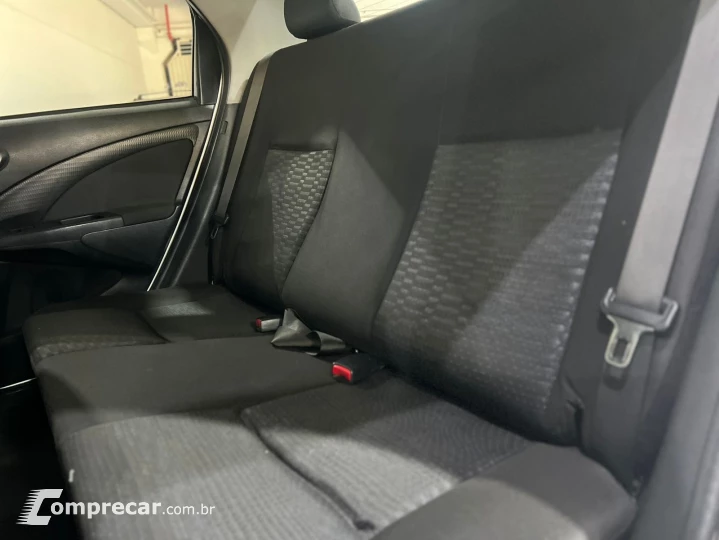 ETIOS 1.5 XS Sedan 16V