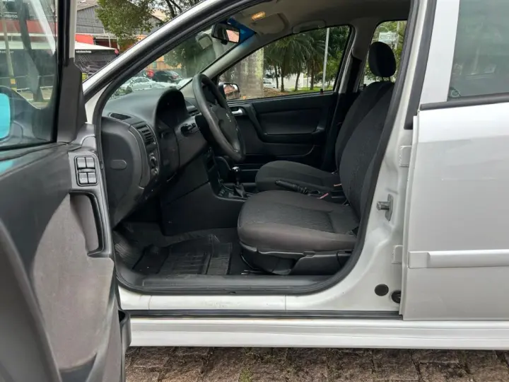 Astra Advantage 2.0 MPFI 8V FlexPower 5p