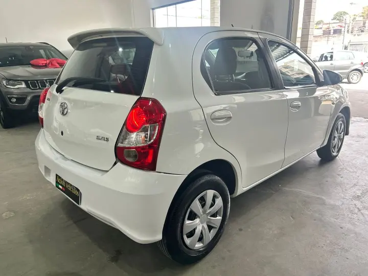 Etios 1.5 Xs 16V Flex 4P Automático