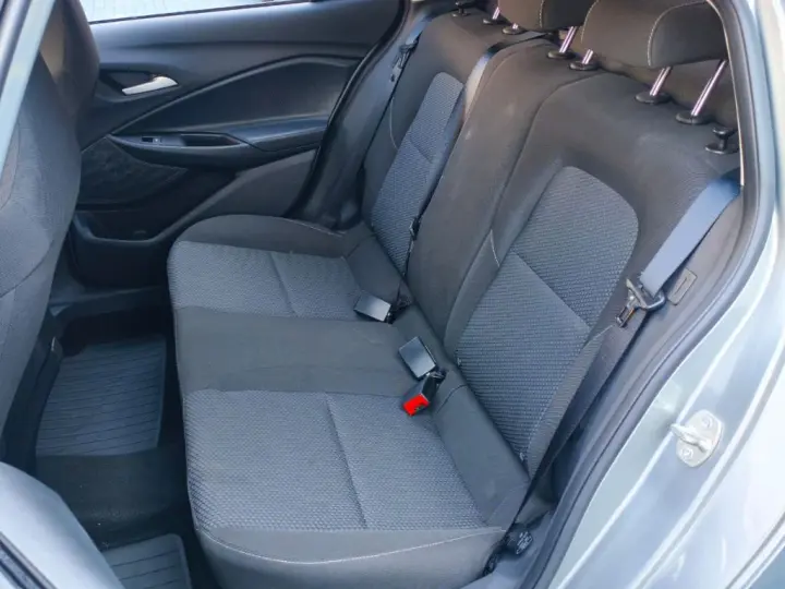 ONIX SEDAN Plus LTZ 1.0 12V TB Flex Aut.