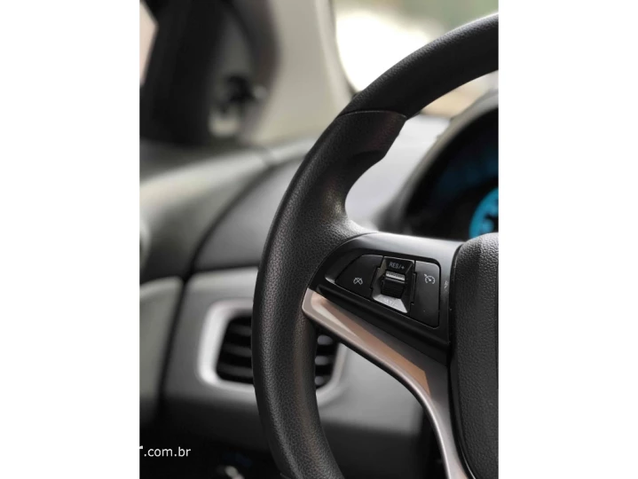 ONIX 1.4 MPFI LT 8V FLEX 4P AUTOMÁTICO