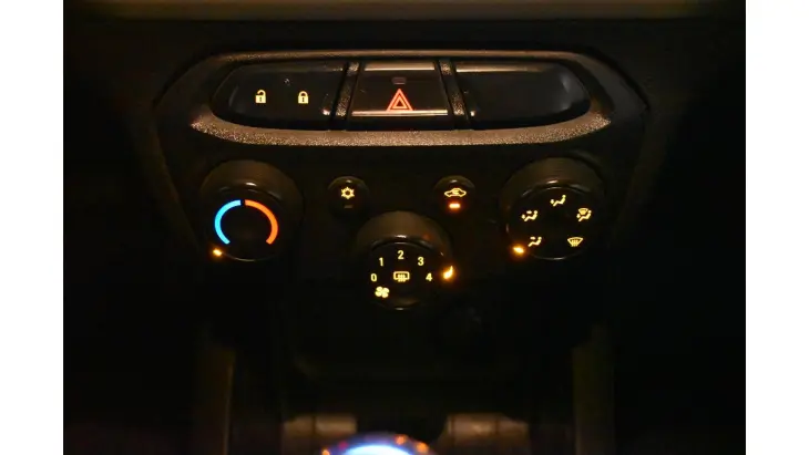 ONIX - 1.0 MPI JOY 8V 4P MANUAL