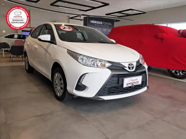 YARIS 1.5 16V FLEX SEDAN XL LIVE MULTIDRIVE