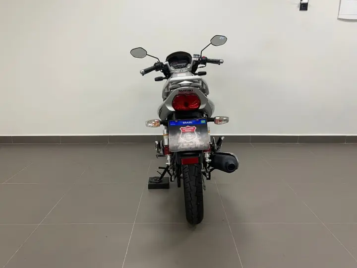 SUZUKI GSR 125 S