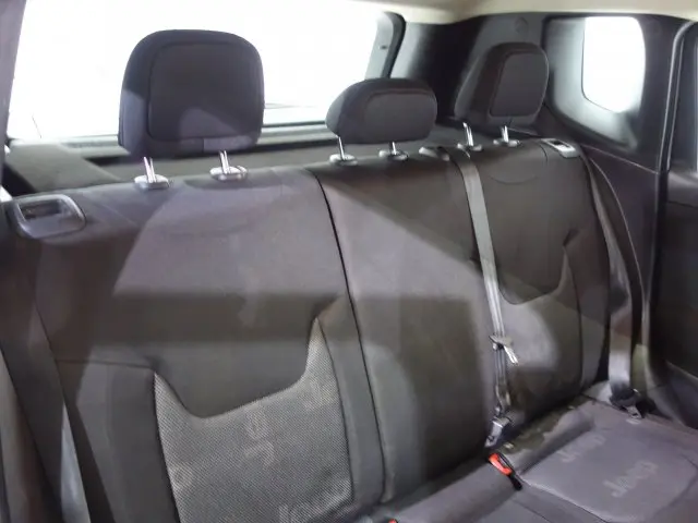 RENEGADE - 1.8 16V SPORT 4P AUTOMÁTICO