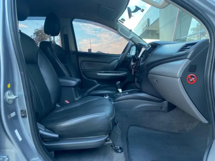 L200 TRITON 2.4 16V Turbo Sport Outdoor GLS CD 4X4