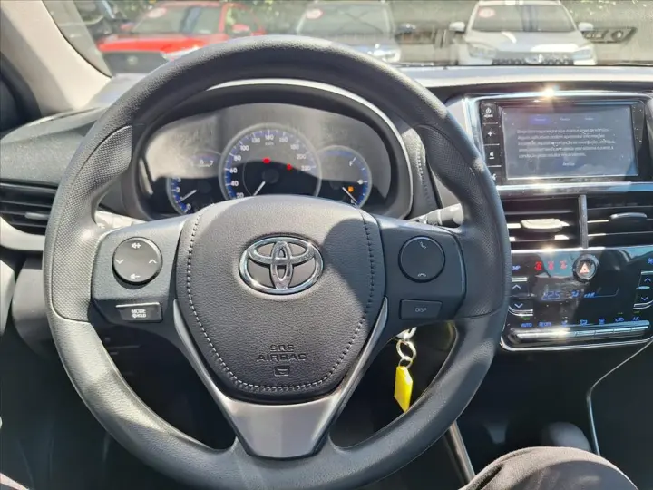 YARIS 1.5 16V FLEX SEDAN XL MULTIDRIVE