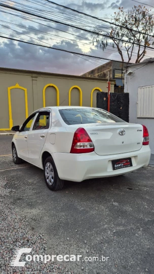 ETIOS 1.5 X Sedan 16V